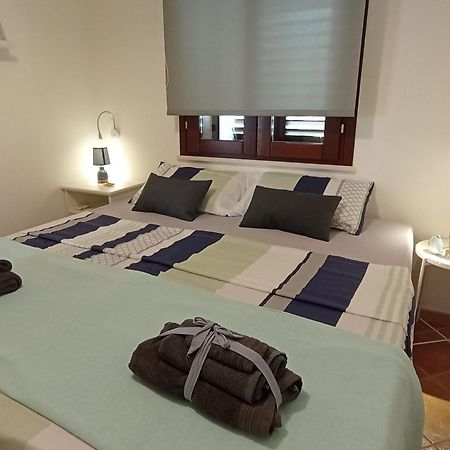 Casa Alba Apartment SantʼAntìoco Cameră foto